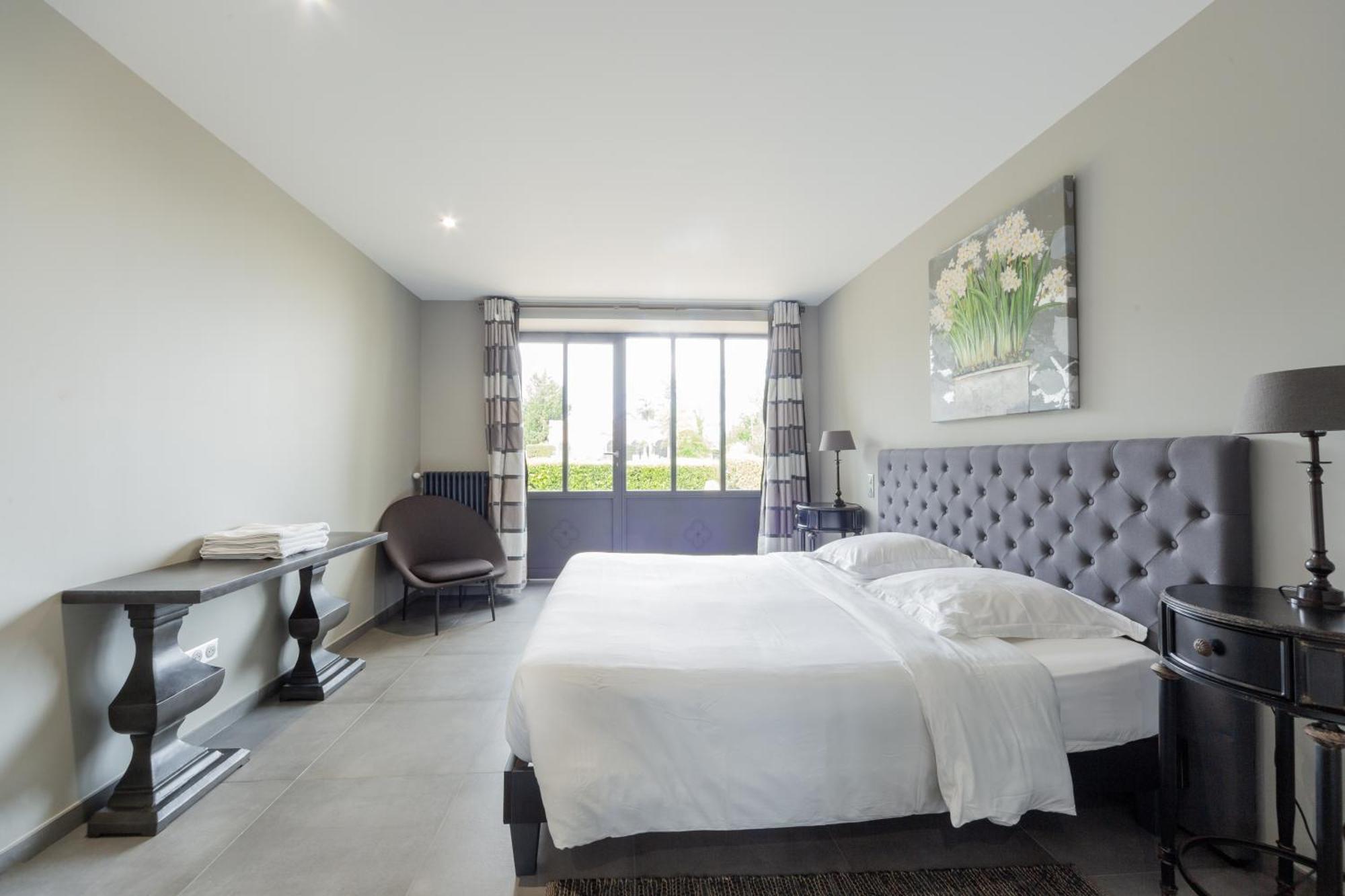 Chateau De Briante Bed & Breakfast