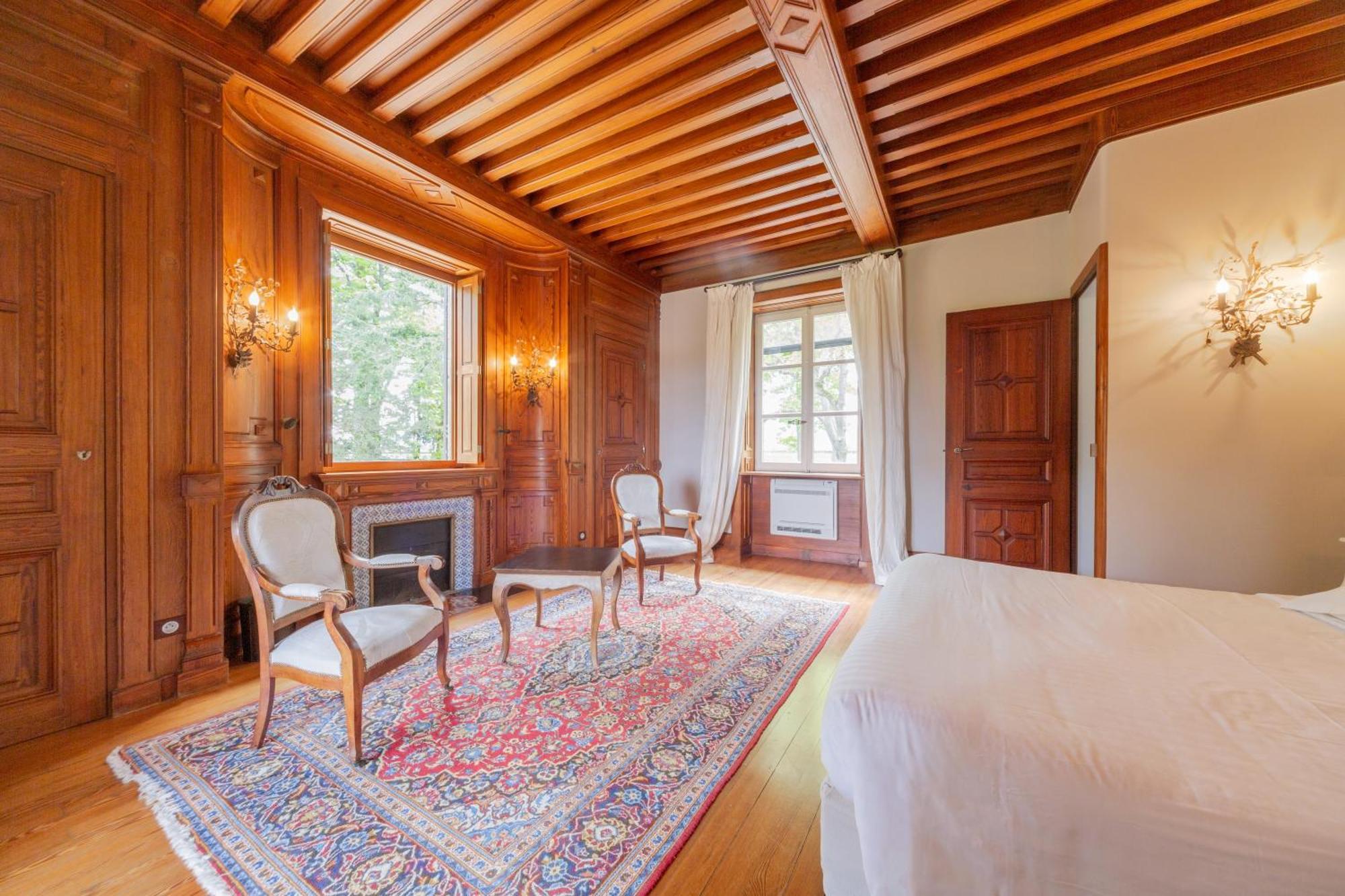 Chateau De Briante Bed & Breakfast