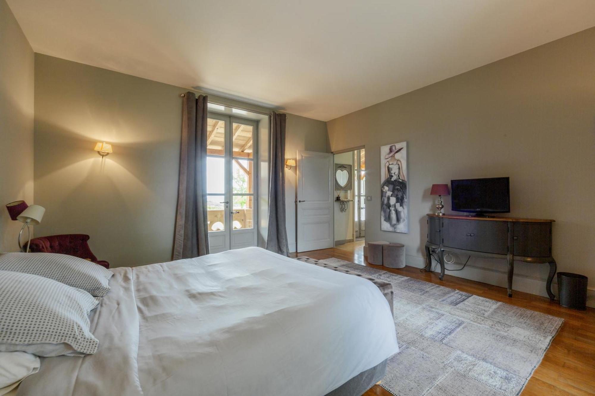 Chateau De Briante Bed & Breakfast *